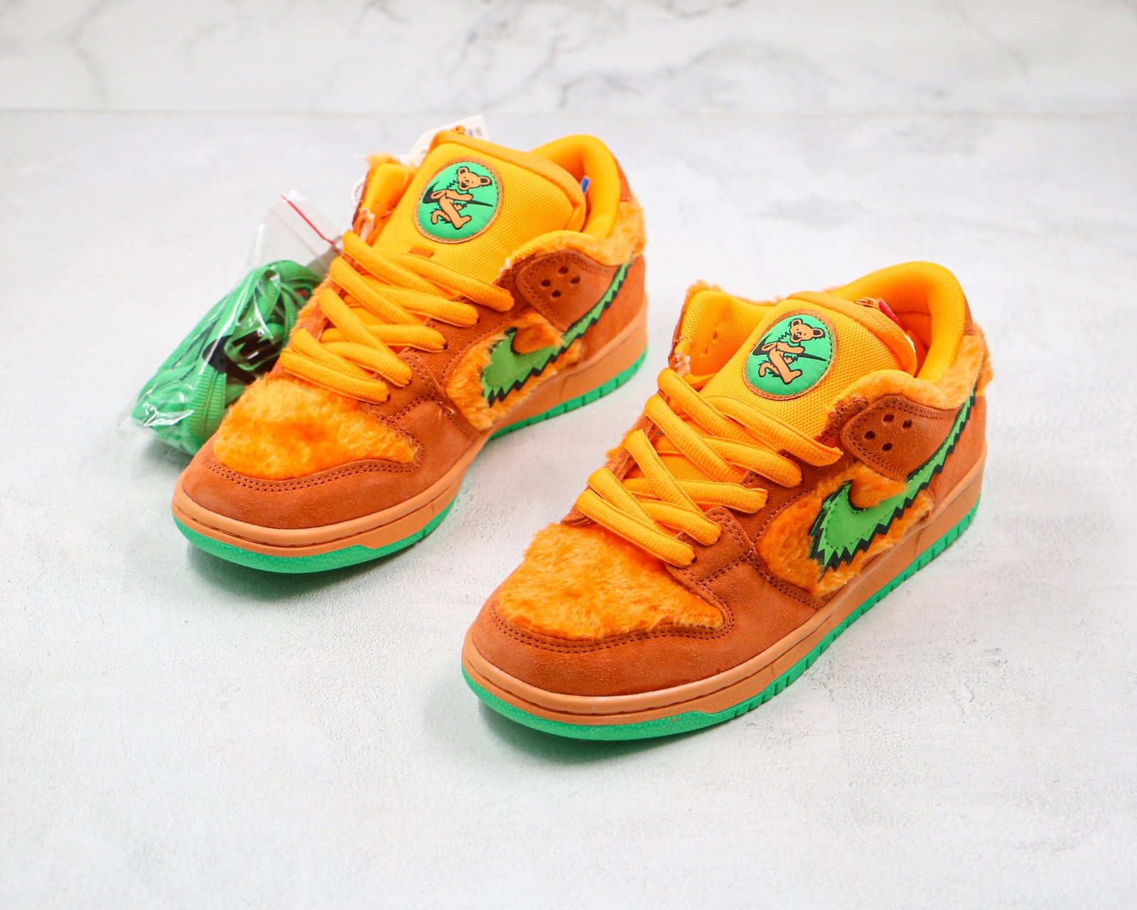 Nike SB Dunk Low Grateful Dead Bears Orange Nike SB Dunk Low Grateful Dead Bears Orange