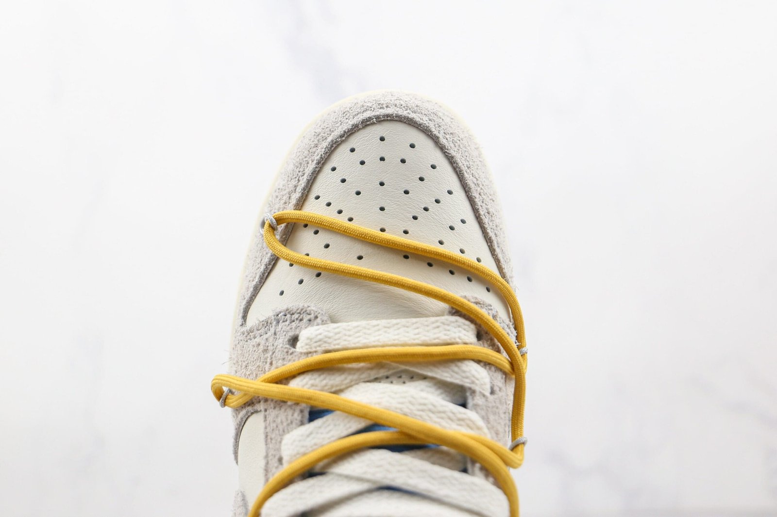 Nike Dunk Low Off-White Lot 34 of 50 Nike Dunk Low Off-White Lot 34 of 50