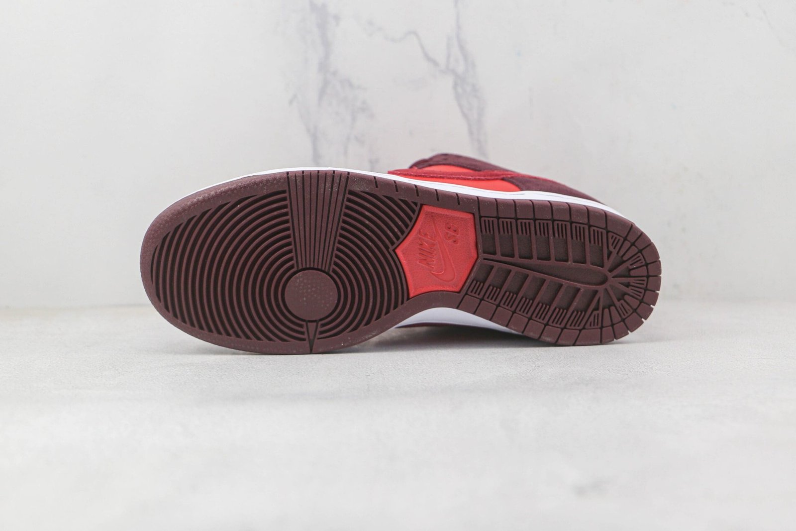 Nike SB Dunk Low Cherry Nike SB Dunk Low Cherry