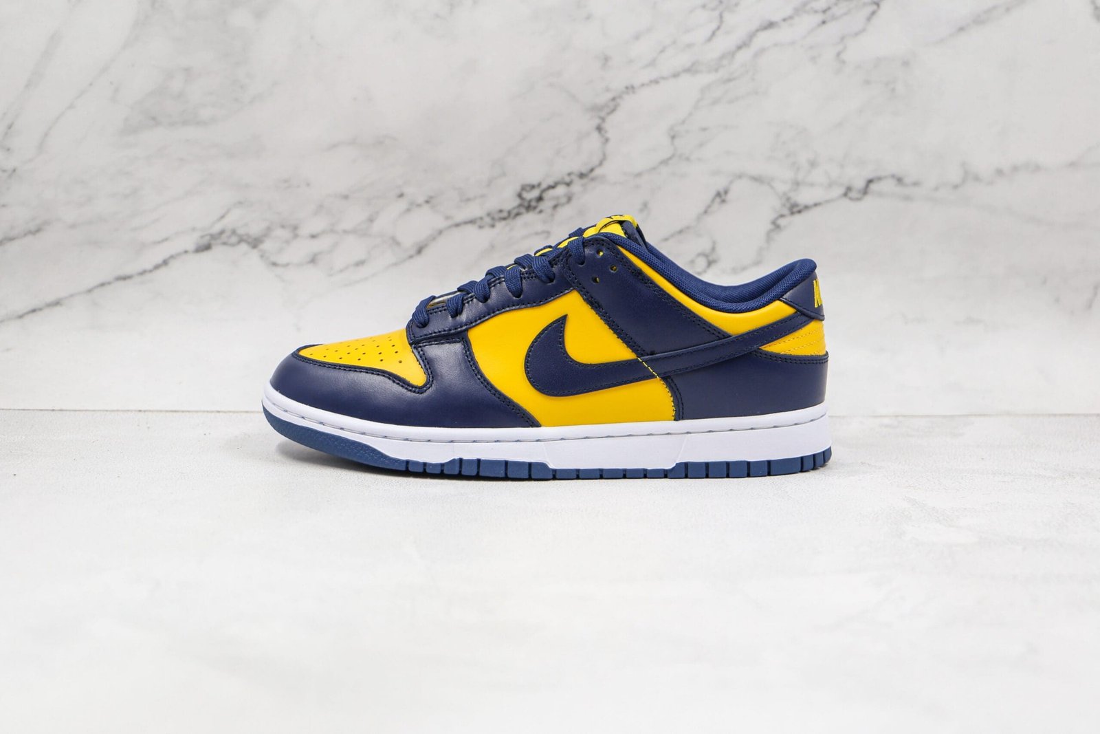 Nike Dunk Low Michigan Nike Dunk Low Michigan