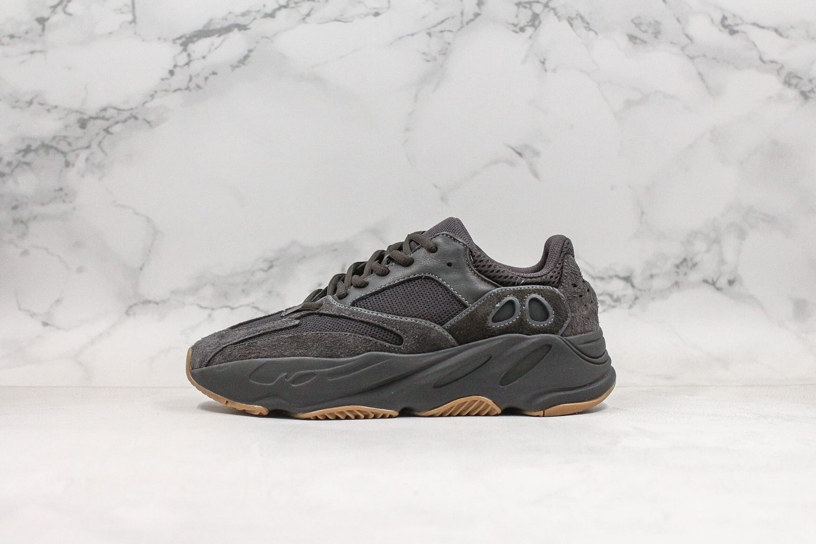 Adidas Yeezy Boost 700 Utility Black Adidas Yeezy Boost 700 Utility black