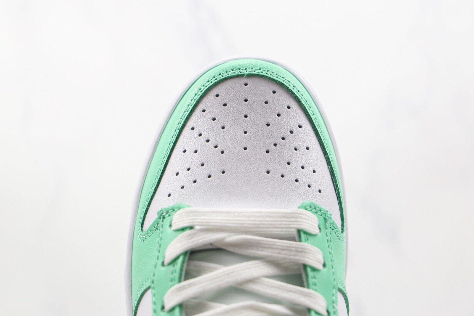 Nike Dunk Low Green Glow Nike Dunk Low Green Glow