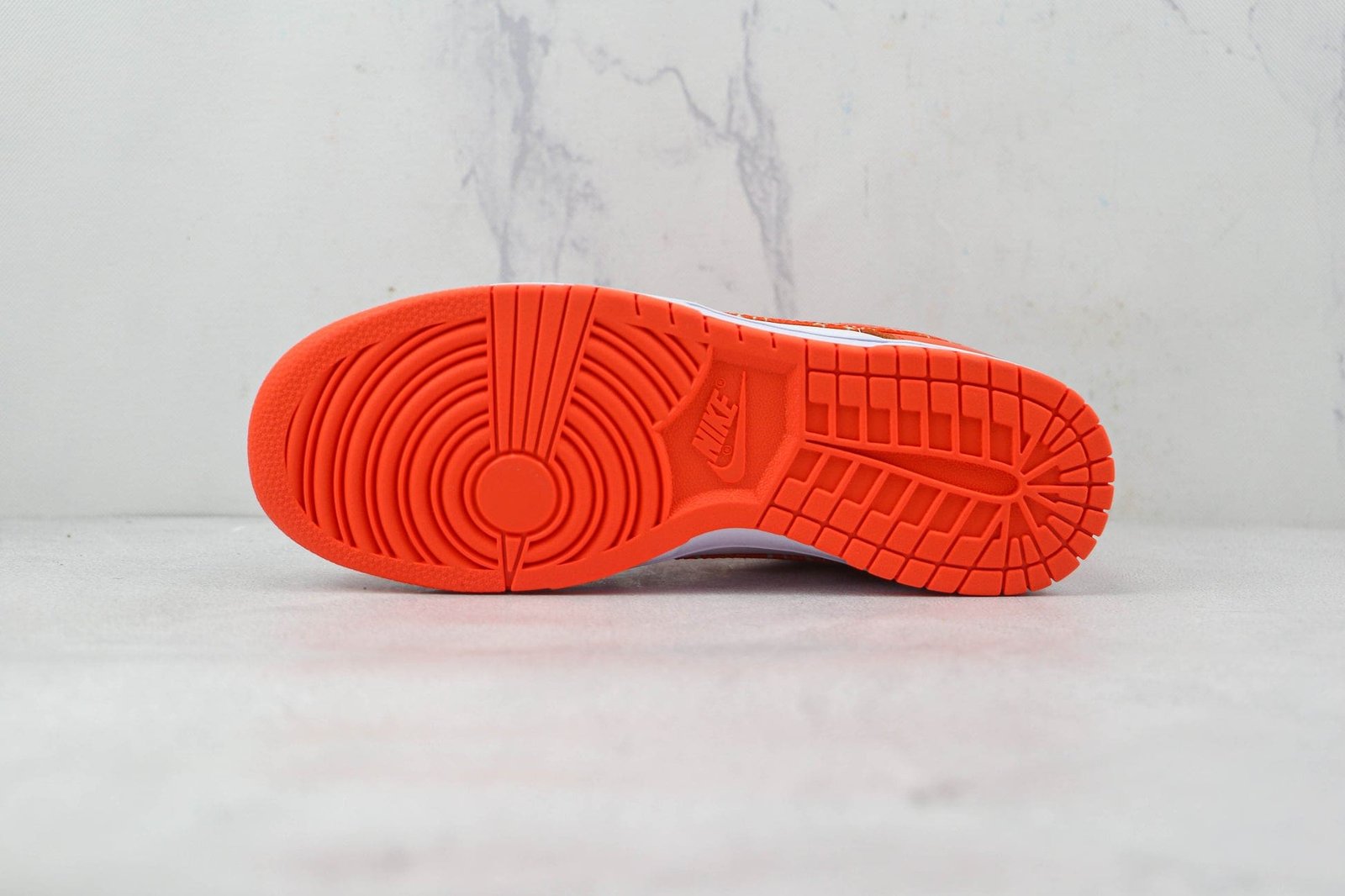 Nike Dunk Low Orange Paisley Nike Dunk Low Orange Paisley