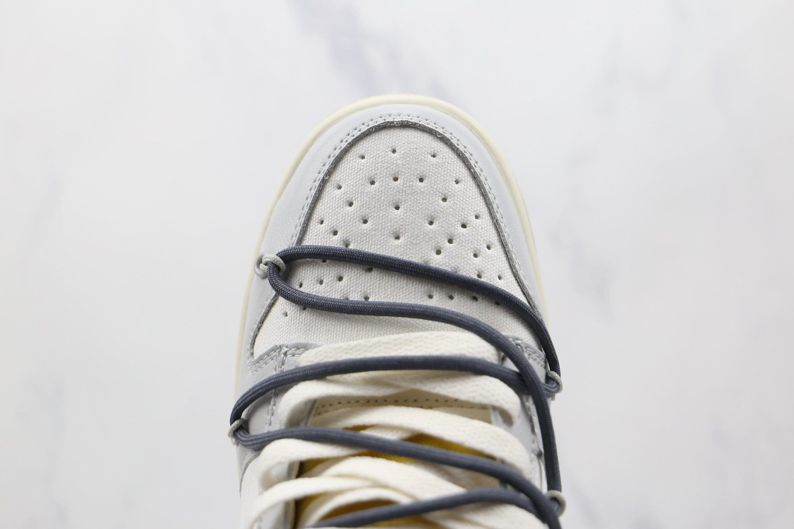 Nike Dunk Low Off White Lot 41 of 50 Nike Dunk Low Off White Lot 41 of 50