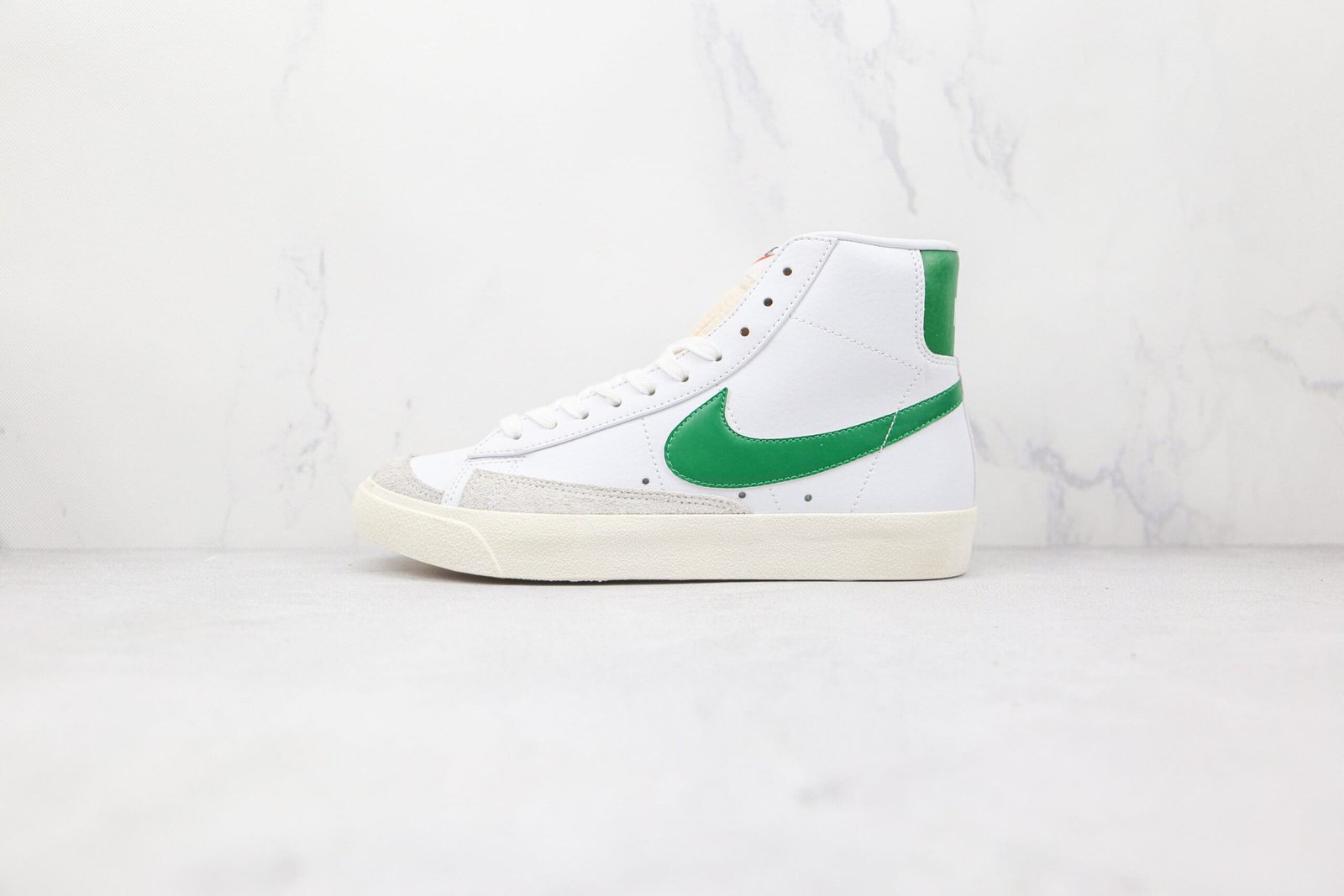 Nike Blazer Mid 77 White Pine Green Nike Blazer Mid 77 White Pine Green