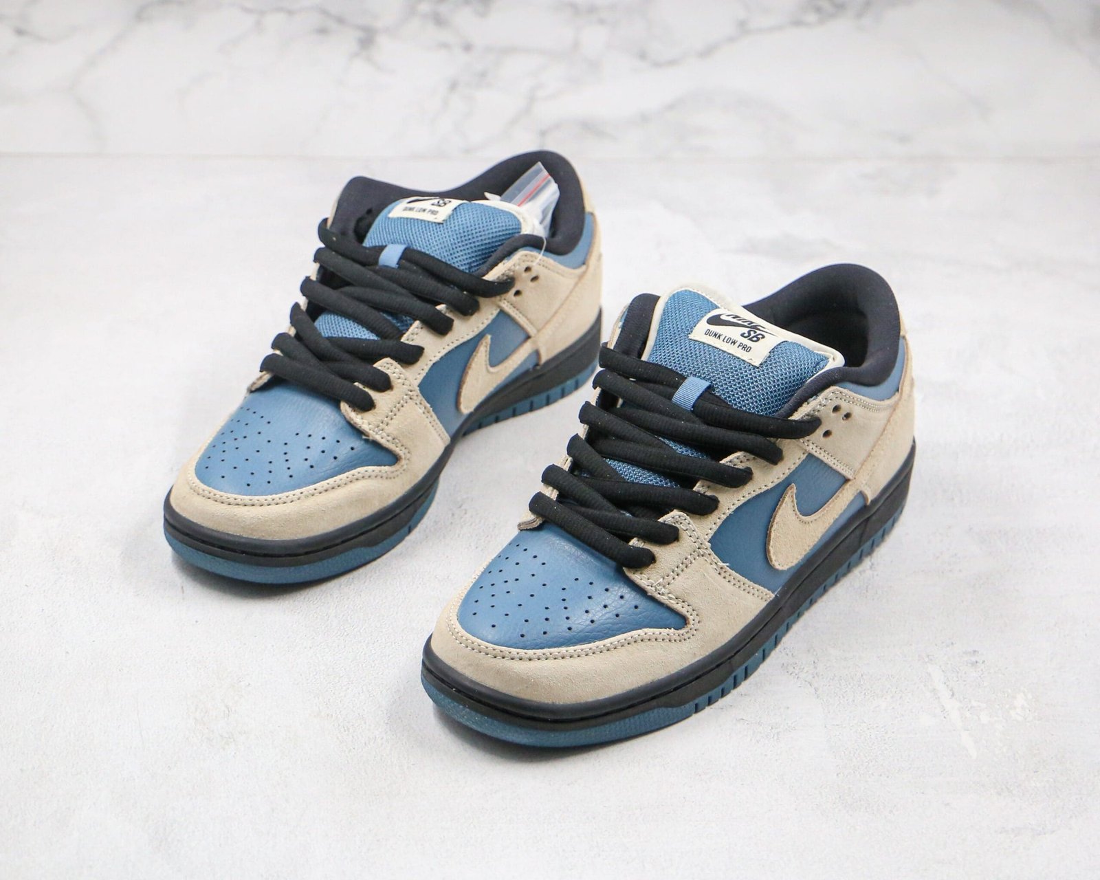 Nike Dunk SB Low Light Cream Thunderstorm Nike Dunk SB Low Light Cream Thunderstorm
