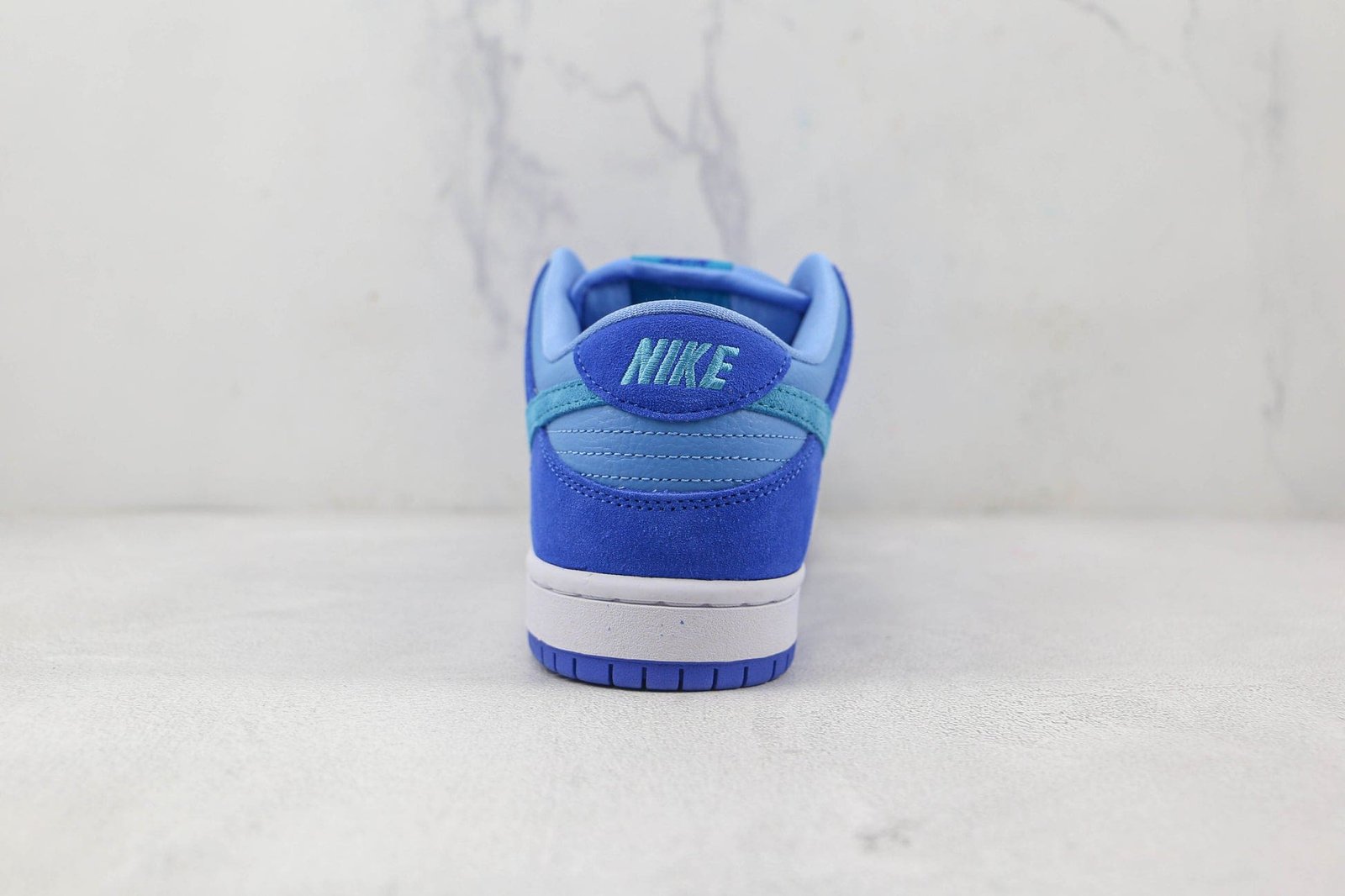 Nike SB Dunk Low Blue Raspberry Nike SB Dunk Low Blue Raspberry