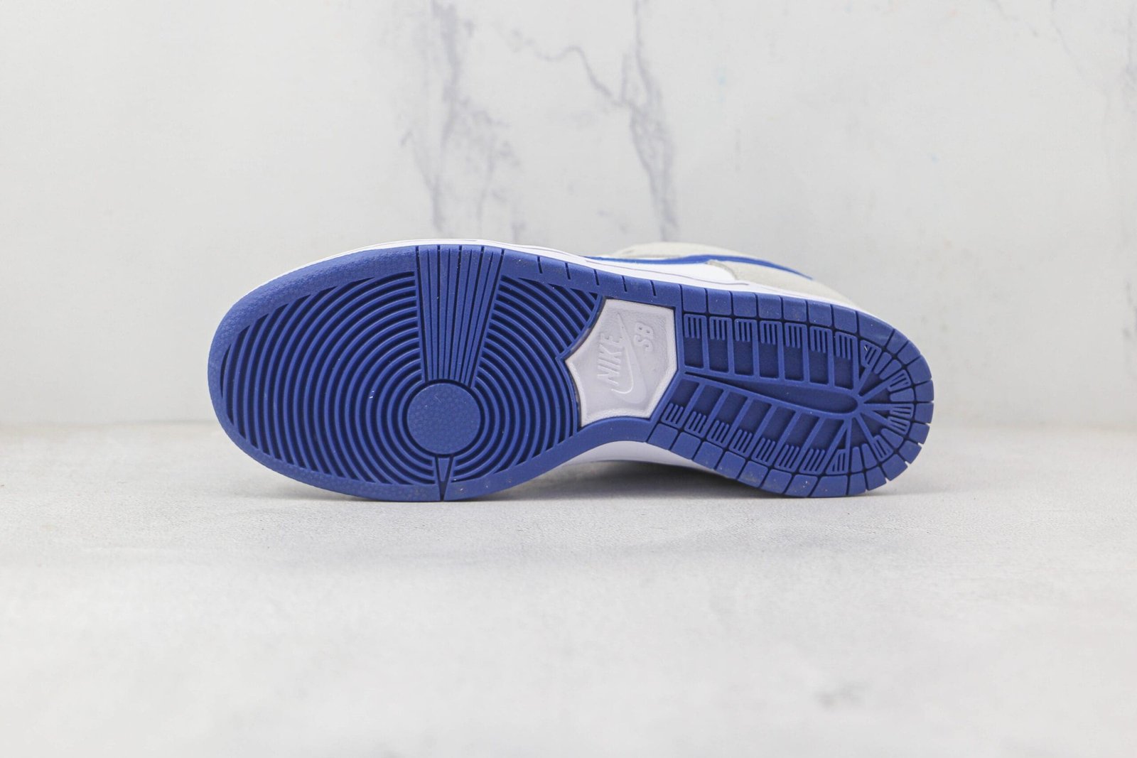 Nike Dunk Low Pro SB Matte Silver Varsity Royal Nike Dunk Low Pro SB Matte Silver Varsity Royal
