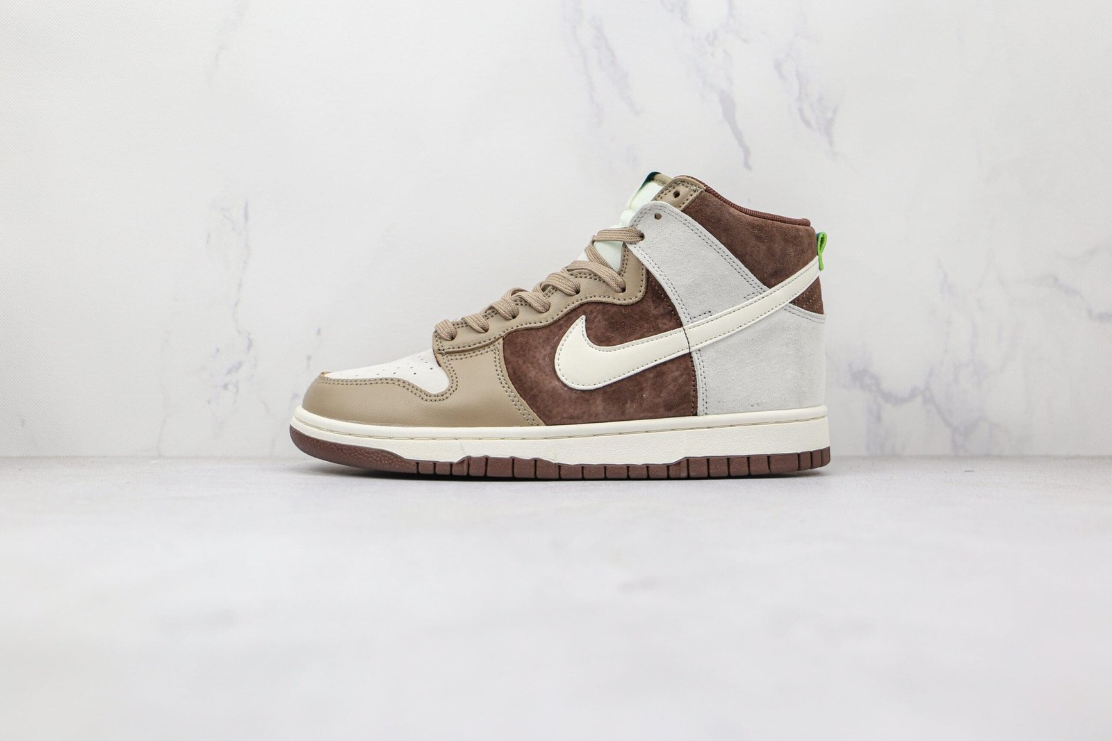 Nike Dunk High Light Chocolate Nike Dunk High Light Chocolate