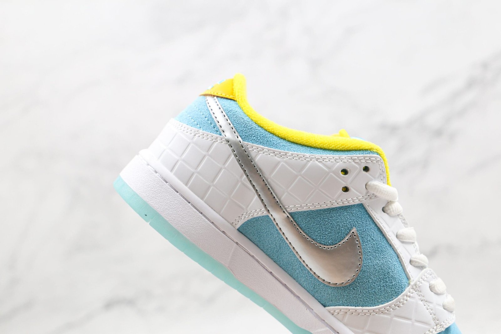 Nike SB Dunk Low Pro FTC Lagoon Pulse Nike SB Dunk Low Pro FTC Lagoon Pulse