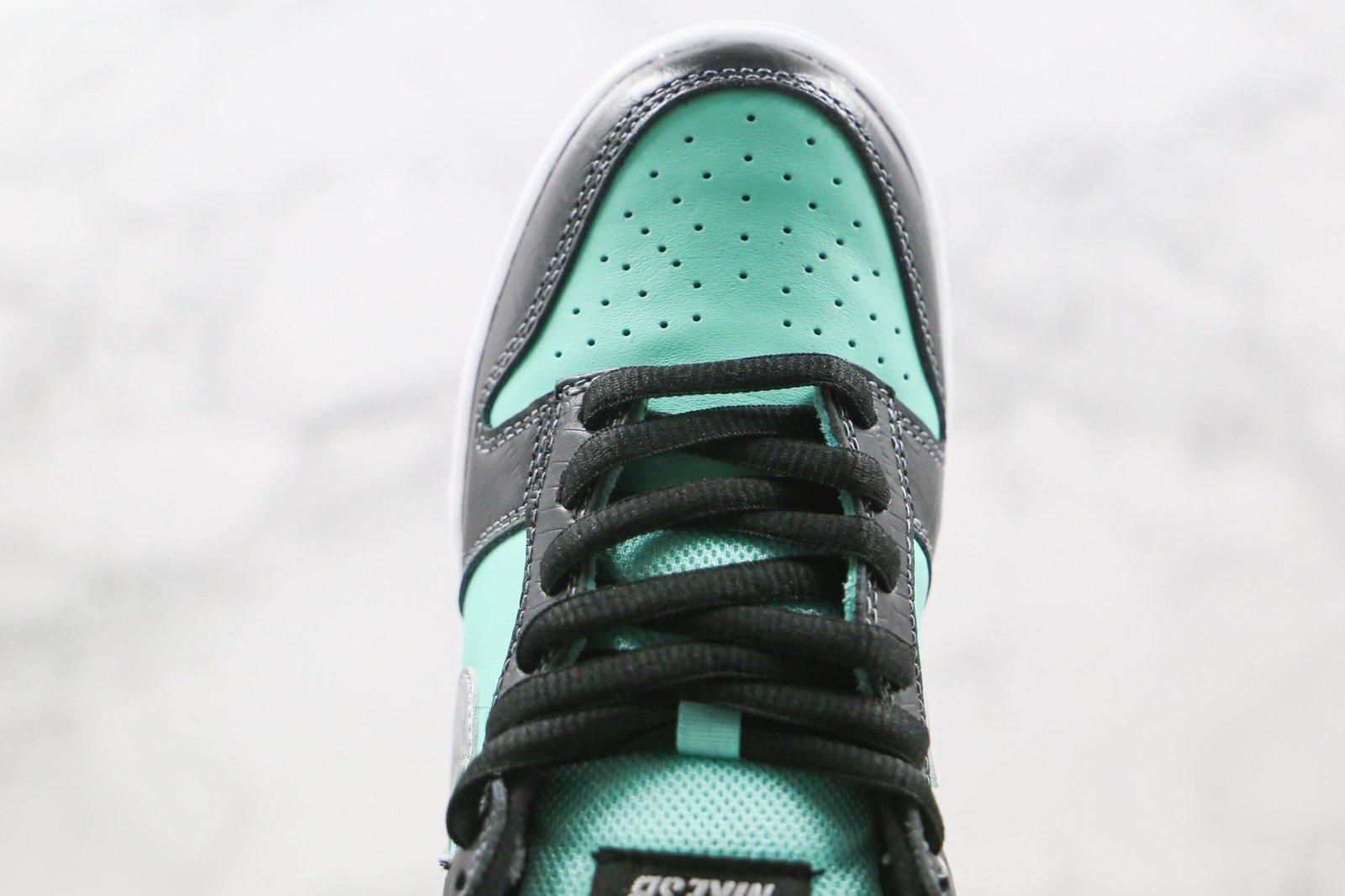 Nike SB Dunk Low Diamond Supply Co. Aqua Blue Nike SB Dunk Low Diamond Supply Co. Aqua Blue