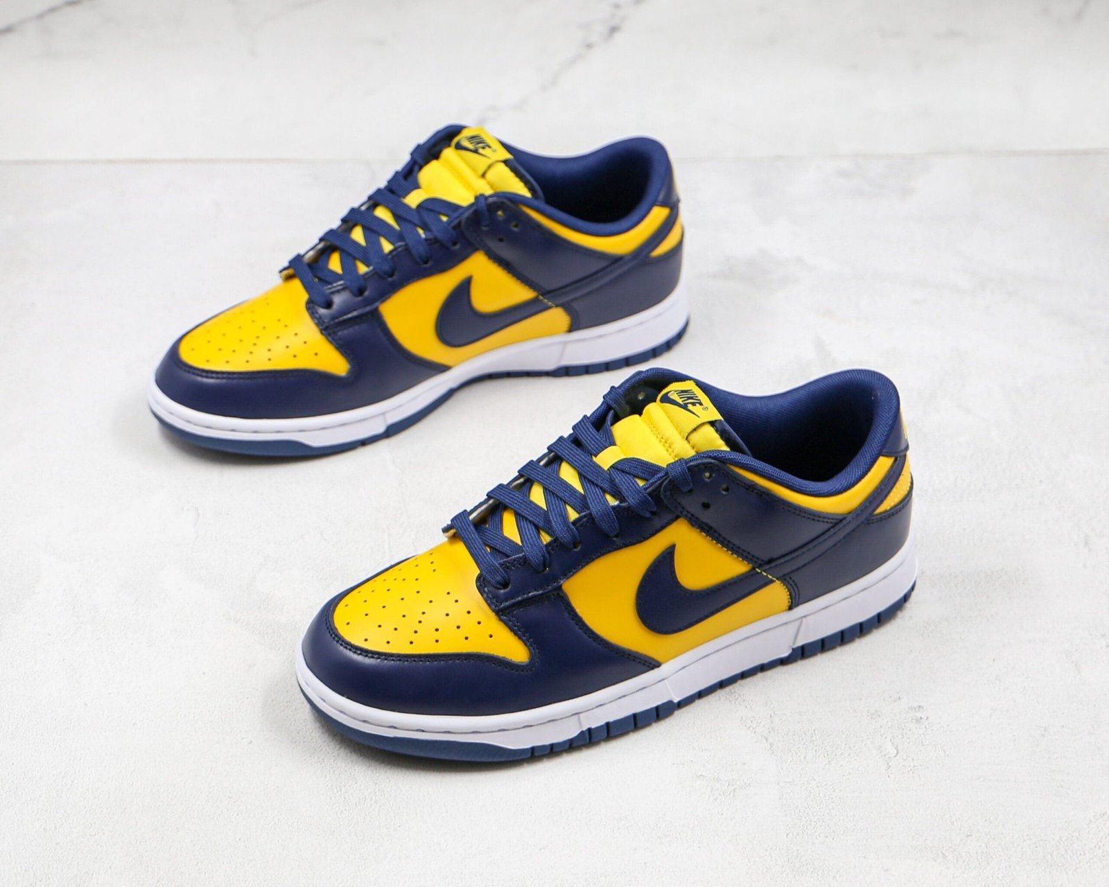 Nike Dunk Low Michigan Nike Dunk Low Michigan
