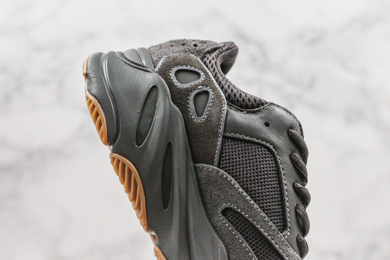 Adidas Yeezy Boost 700 Utility Black Adidas Yeezy Boost 700 Utility black