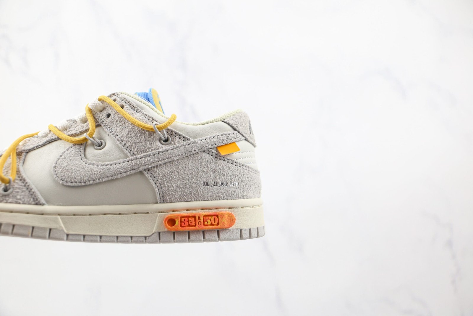 Nike Dunk Low Off-White Lot 34 of 50 Nike Dunk Low Off-White Lot 34 of 50