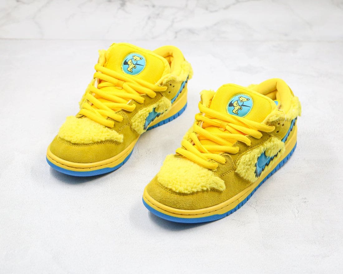 Nike SB Dunk Low Grateful Dead Bears Opti Yellow Nike SB Dunk Low Grateful Dead Bears Opti Yellow