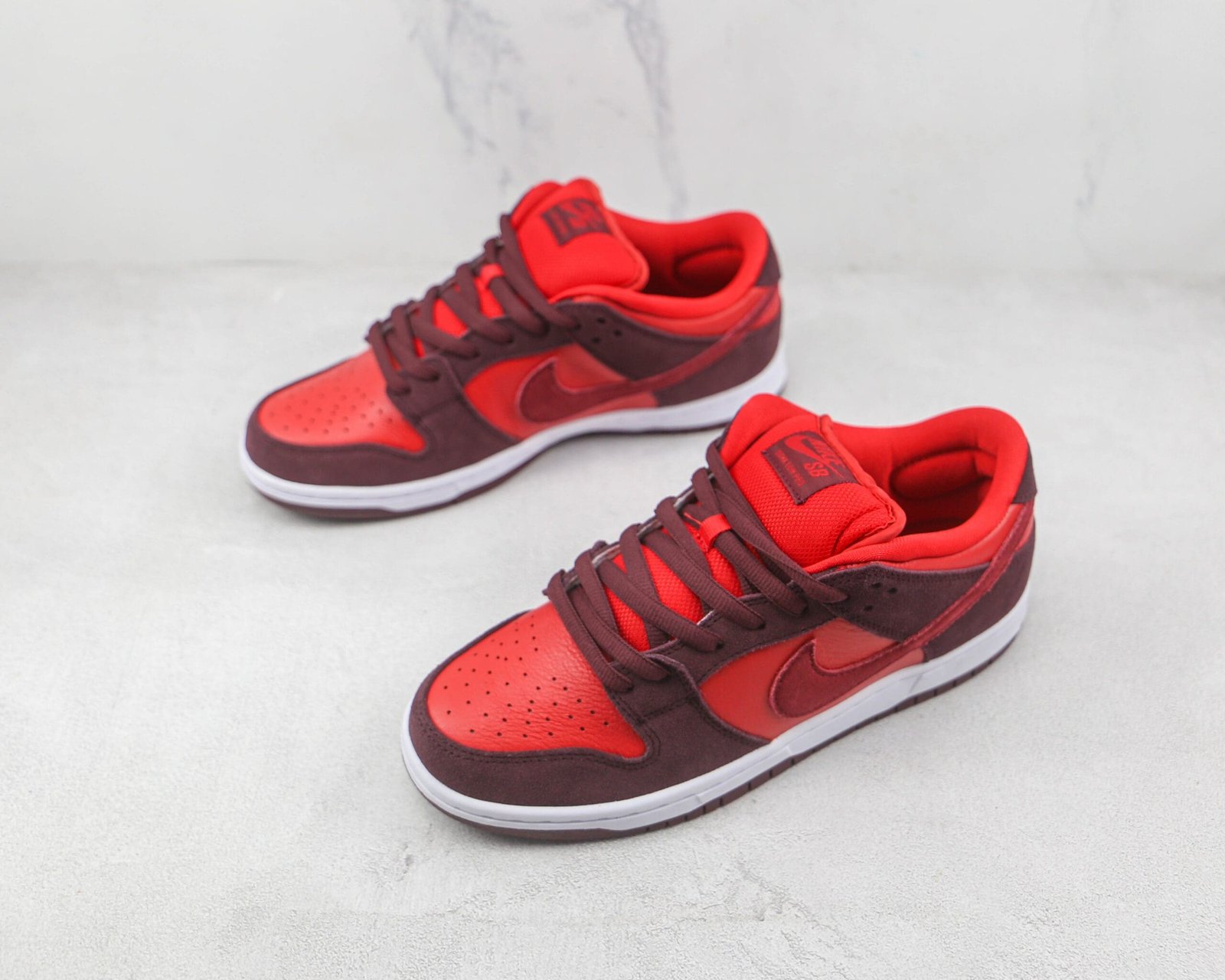 Nike SB Dunk Low Cherry Nike SB Dunk Low Cherry