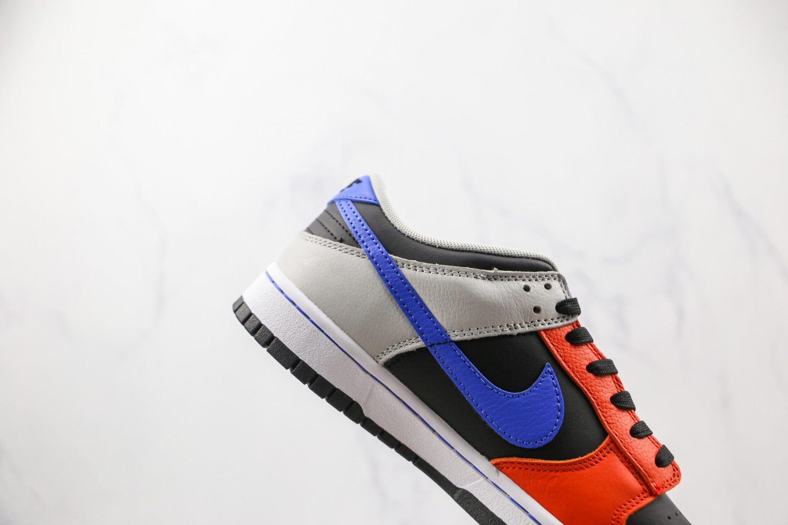 Nike Dunk Low EMB NBA 75th Anniversary Knicks Nike Dunk Low EMB NBA 75th Anniversary Knicks
