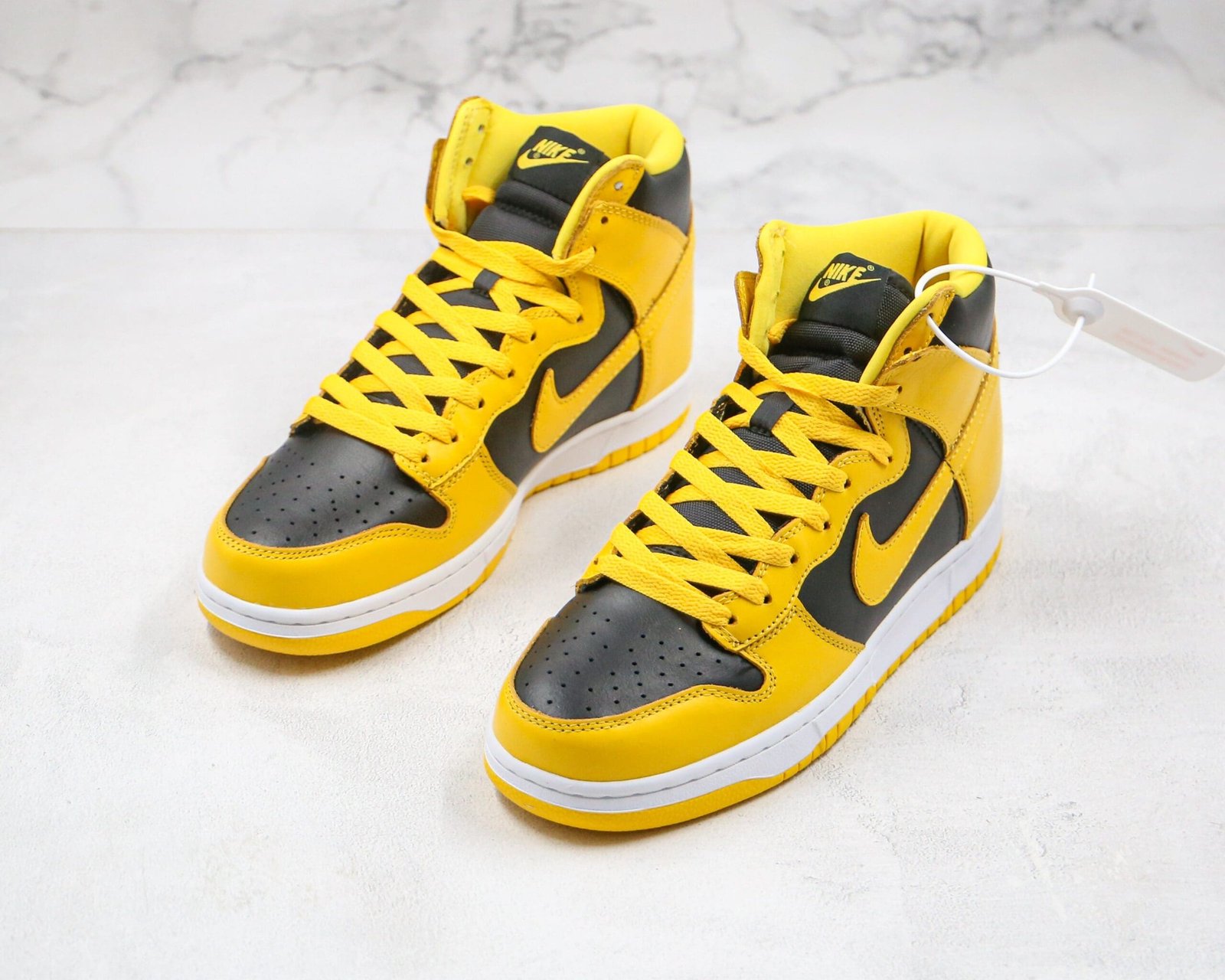 Nike Dunk High Varsity Maize Nike Dunk High Varsity Maize