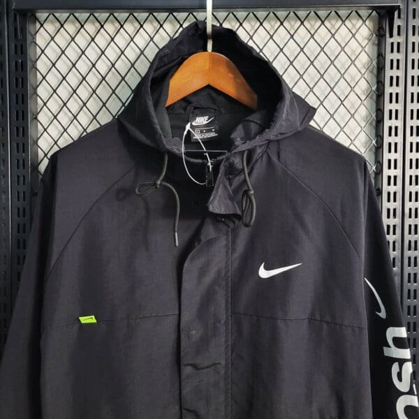 Corta-Vento da Nike Sportswear Swoosh