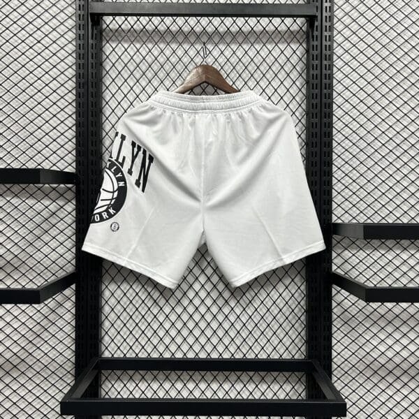 Bermudas do Brooklyn Nets Courtside 75 Fleece