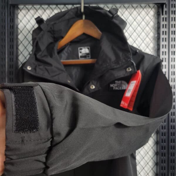 Corta-Vento da The North Face 1986 Retro Mountain TNF