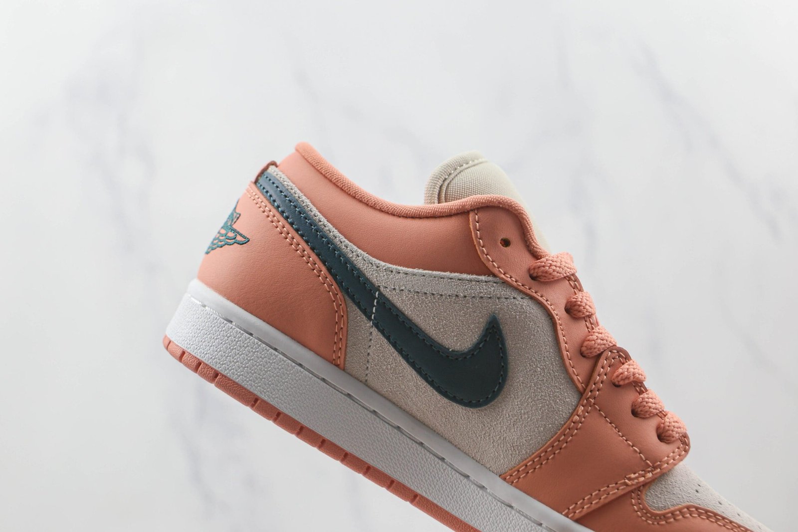 Jordan 1 Low Light Madder Root Jordan 1 Low Light Madder Root