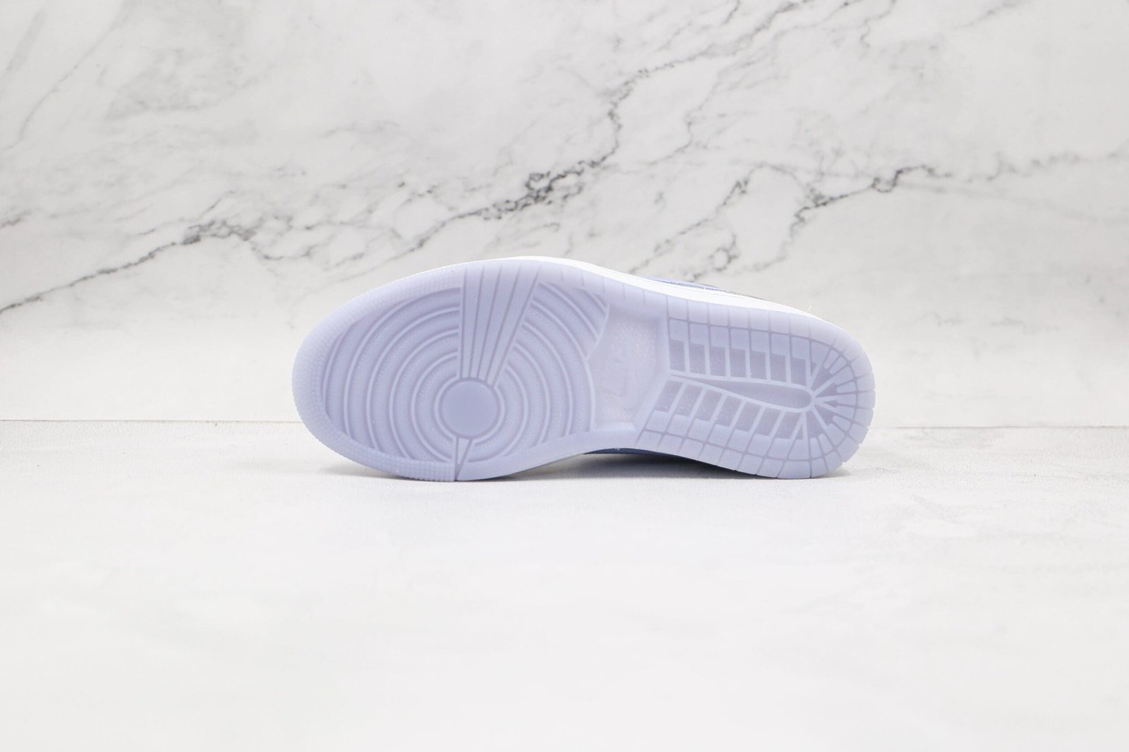 Jordan 1 Mid Wolf Grey Aluminum Jordan 1 Mid Wolf Grey Aluminum