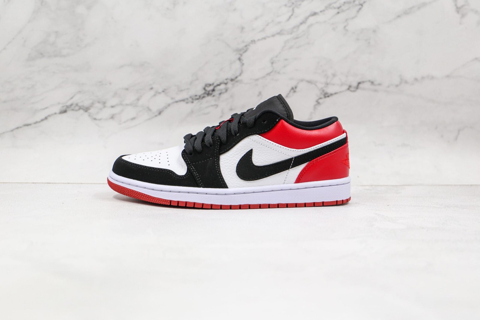 Jordan 1 Low Black Toe Jordan 1 Low Black Toe