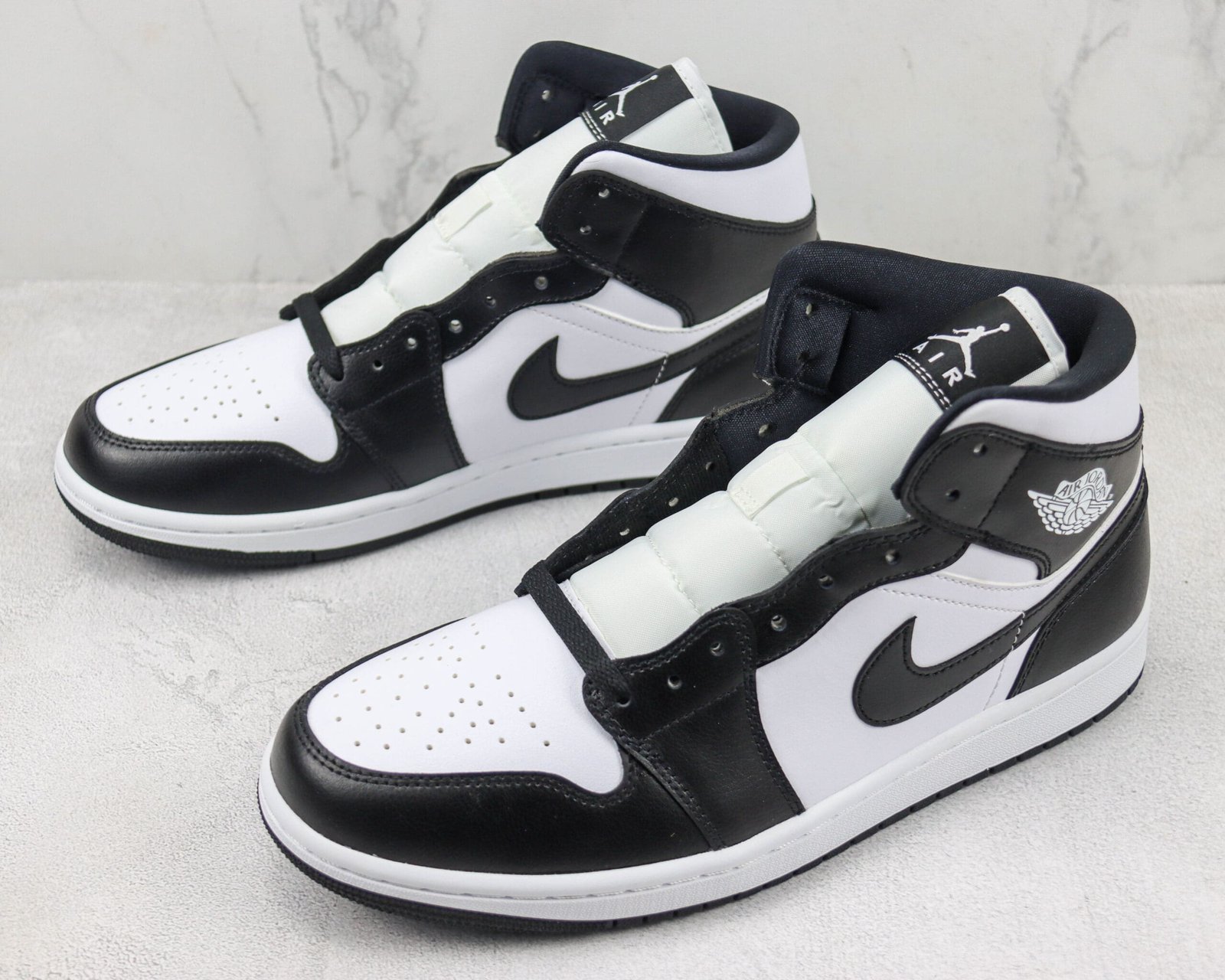 Jordan 1 Mid Panda Jordan 1 Mid Panda