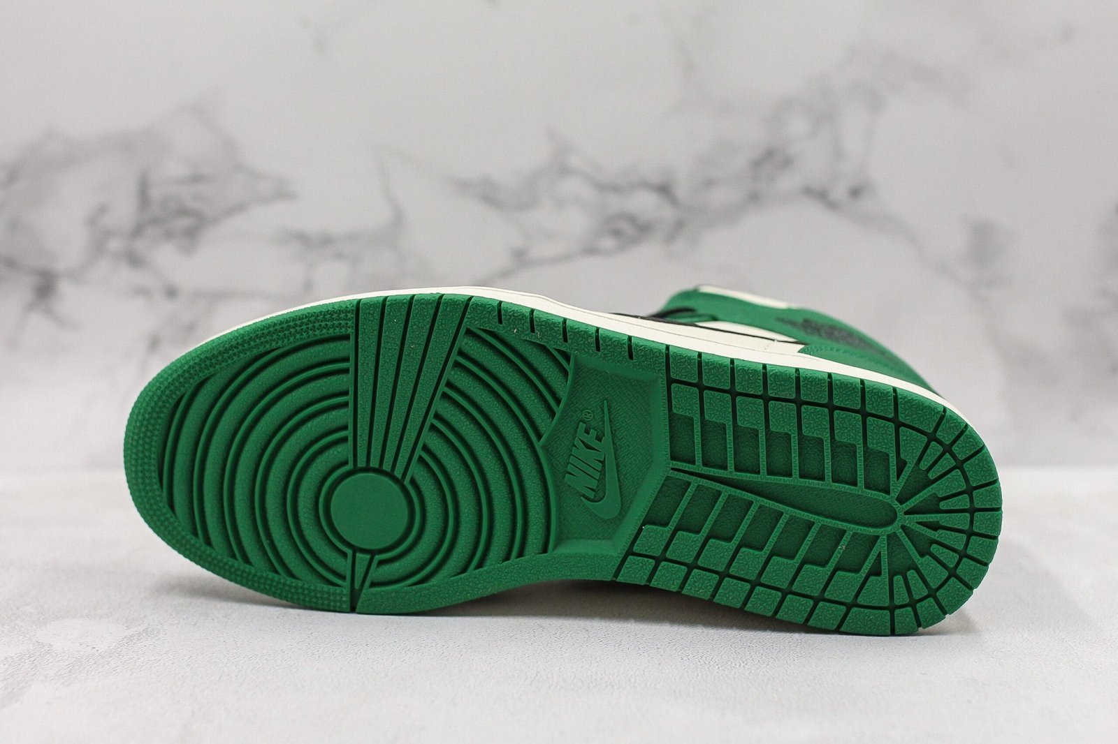 Jordan 1 Mid Pine Green Jordan 1 Mid Pine Green