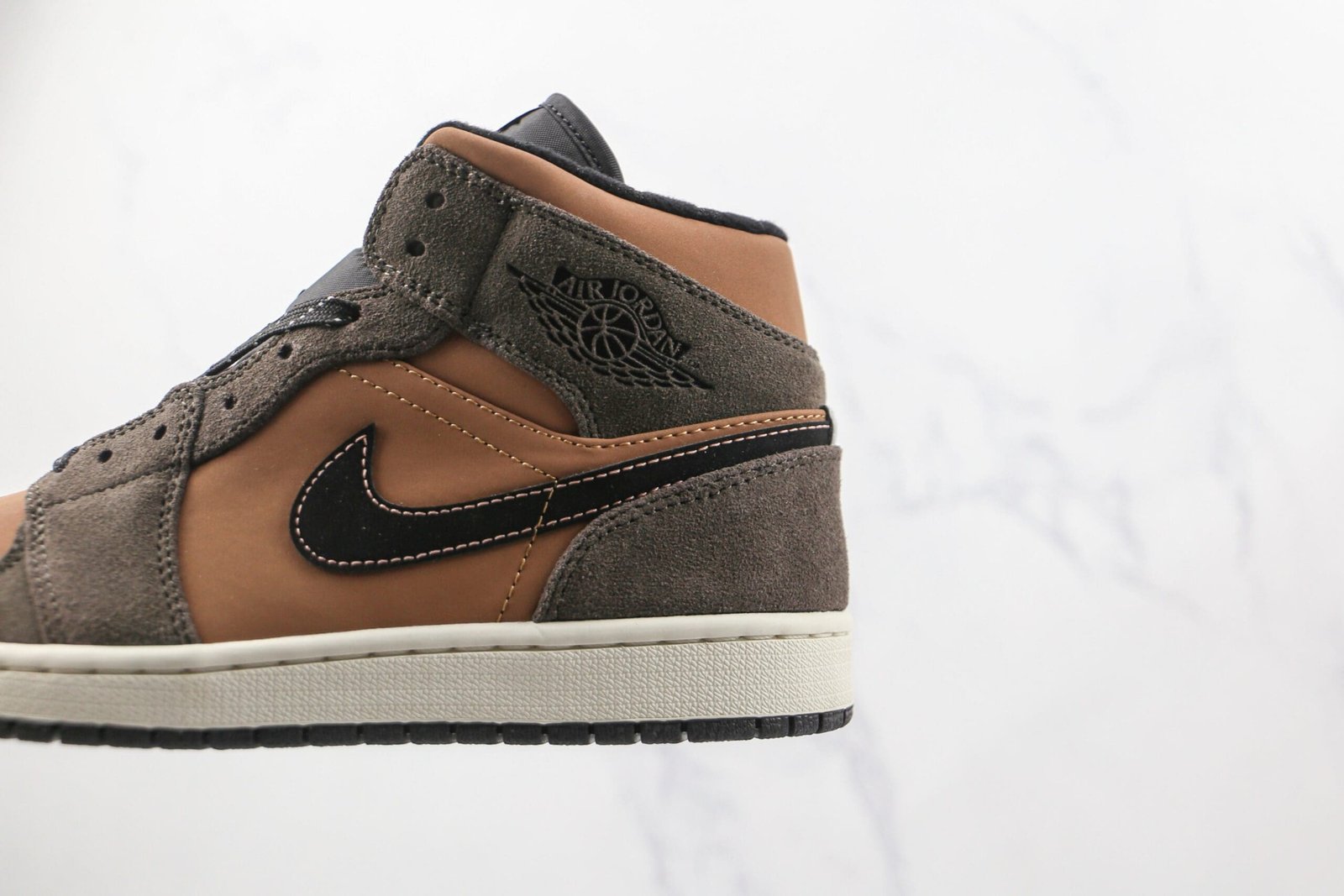 Jordan 1 Mid SE Dark Chocolate Jordan 1 Mid SE Dark Chocolate