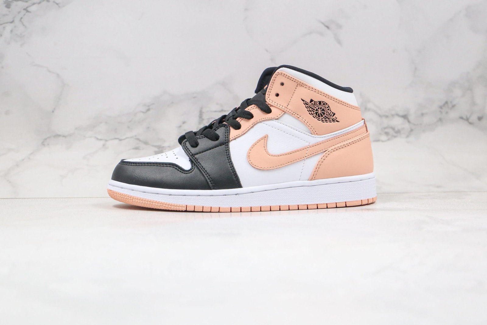 Jordan 1 Mid Arctic Orange Black Toe (GS) Jordan 1 Mid Arctic Orange Black Toe (GS)