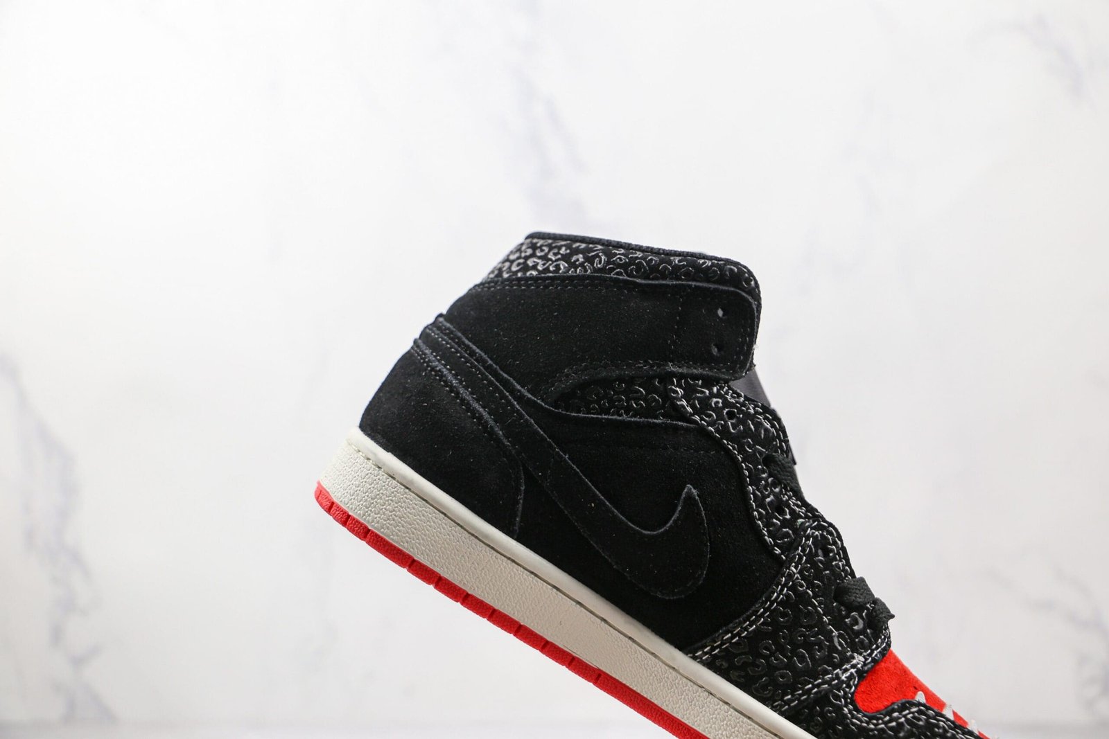 Jordan 1 Mid SE Siempre Familia Jordan 1 Mid SE Siempre Familia