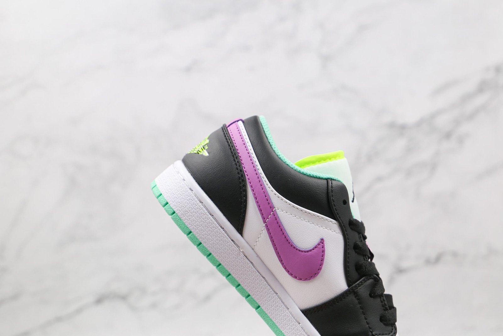 Jordan 1 Low Green Glow Violet Shock Jordan 1 Low Green Glow Violet Shock