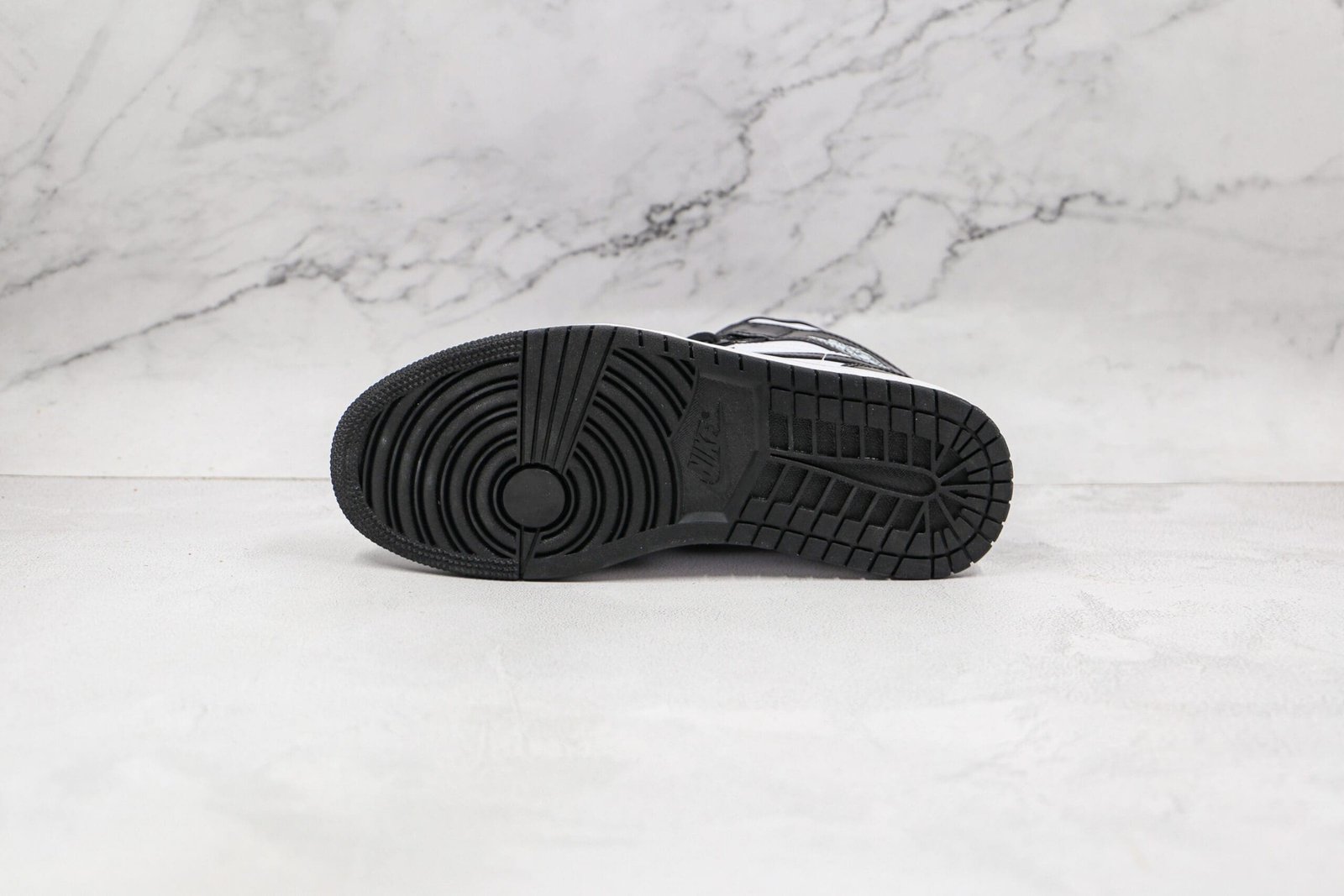 Jordan 1 Mid Carbon Fiber Jordan 1 Mid Carbon Fiber