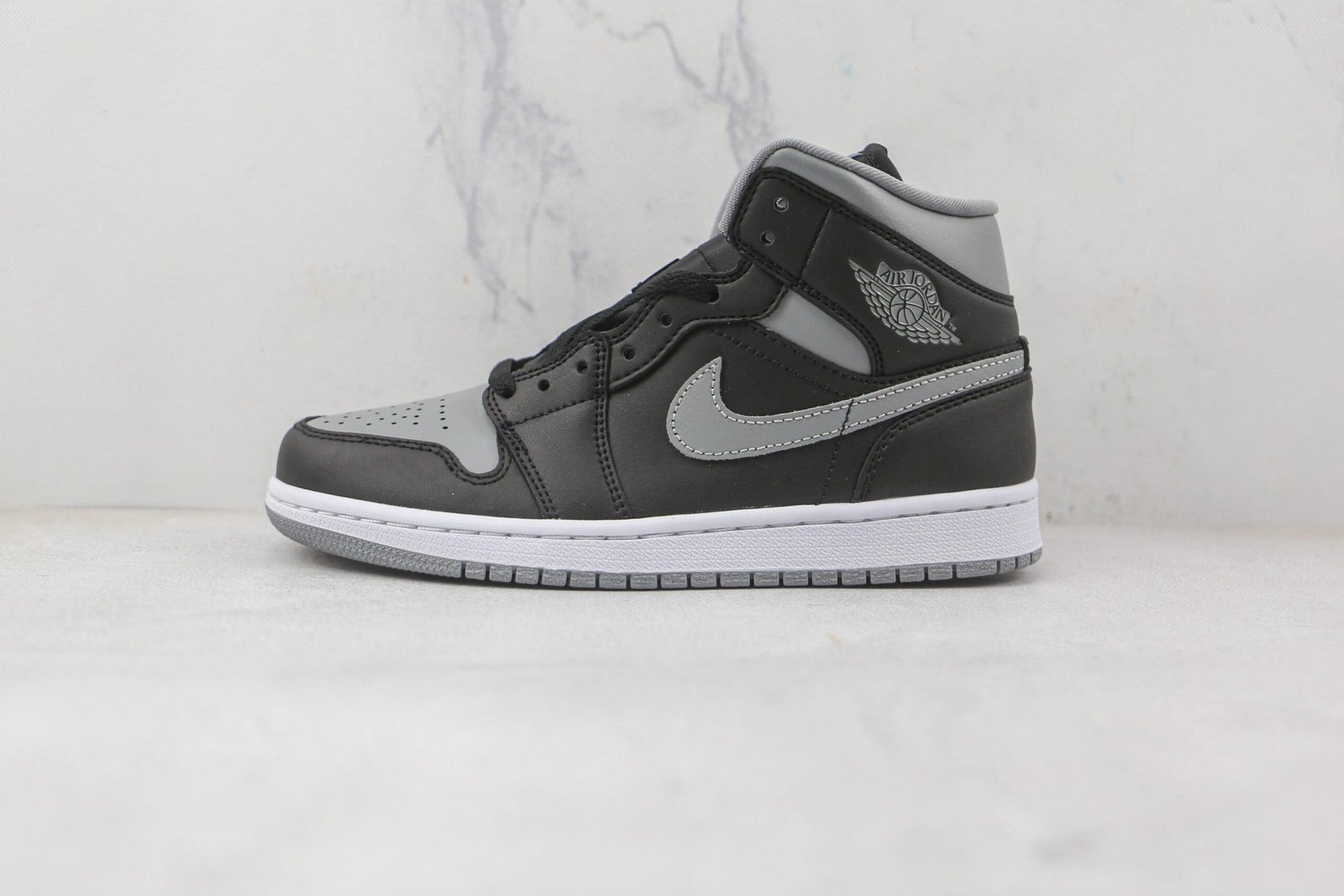 Jordan 1 Mid Shadow Jordan 1 Mid Shadow