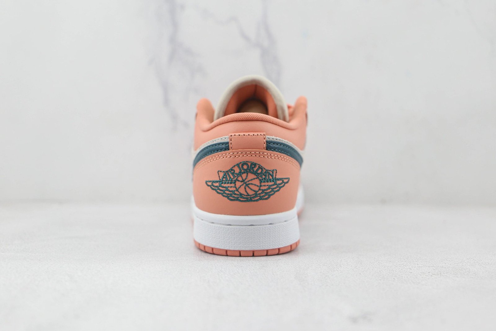Jordan 1 Low Light Madder Root Jordan 1 Low Light Madder Root