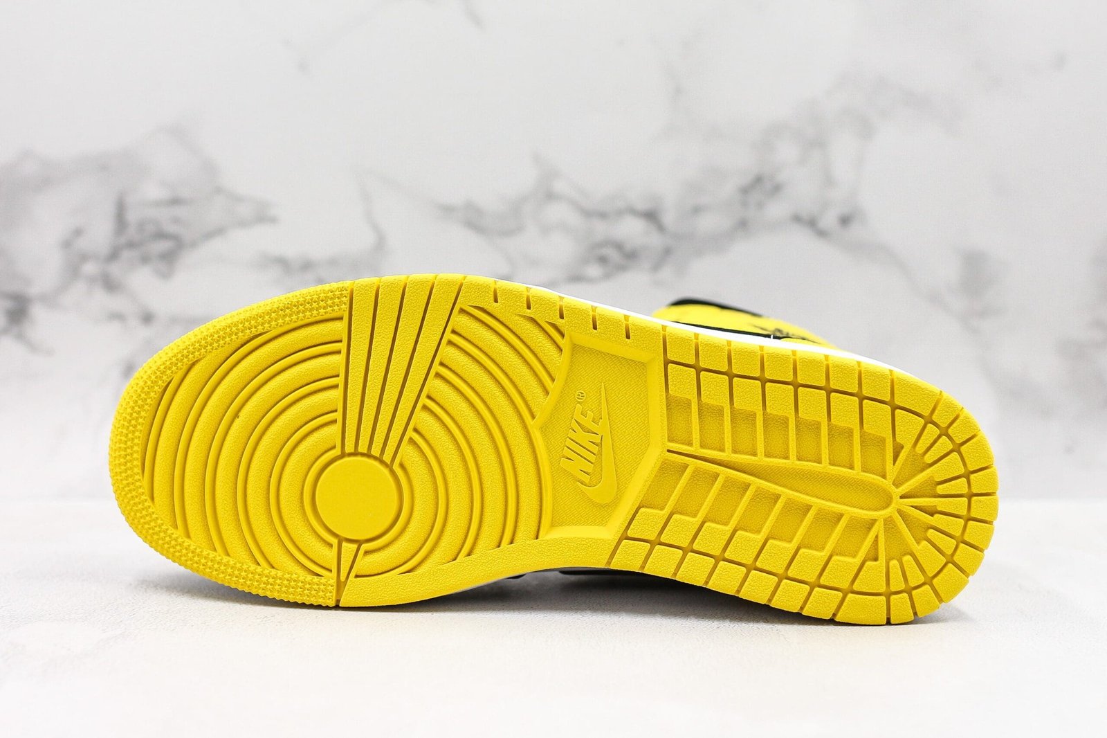Jordan 1 Mid Yellow Toe Black Jordan 1 Mid Yellow Toe Black