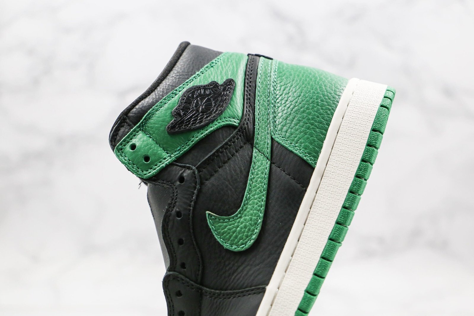 Jordan 1 Retro High Pine Green Black Jordan 1 Retro High Pine Green Black