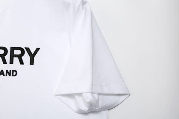Camiseta Burberry London