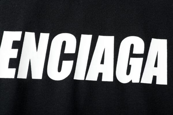 Camiseta Balenciaga Ripped