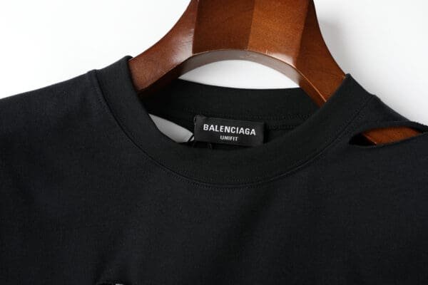 Camiseta Balenciaga Ripped