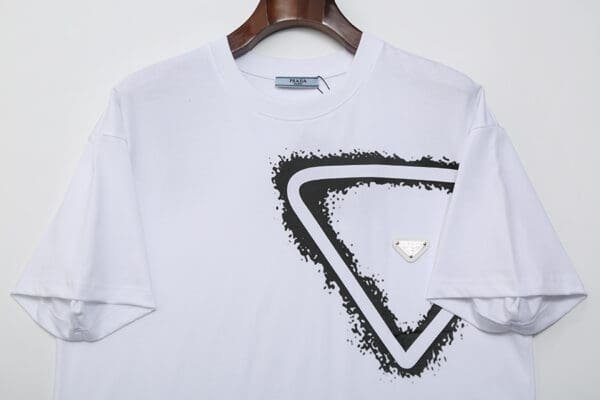Camiseta Prada Triangle