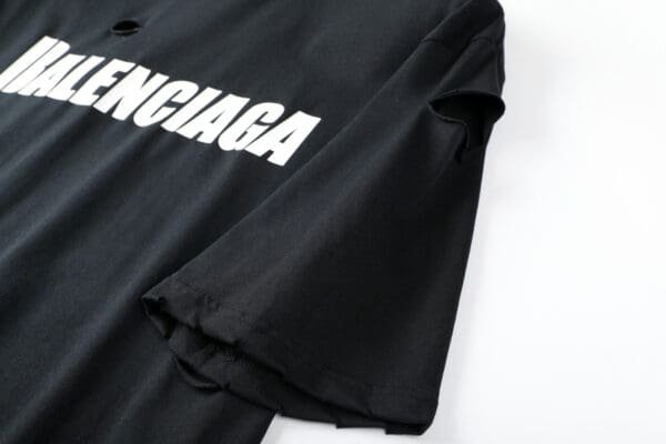 Camiseta Balenciaga Ripped