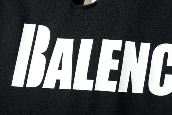 Camiseta Balenciaga Ripped