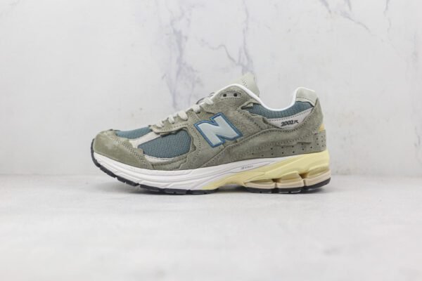 New Balance 2002R Protection Pack Mirage Grey