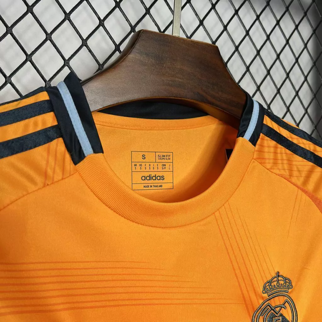 Camisa do Real Madrid II 2024-2025 Camisa do Real Madrid II 2024-2025