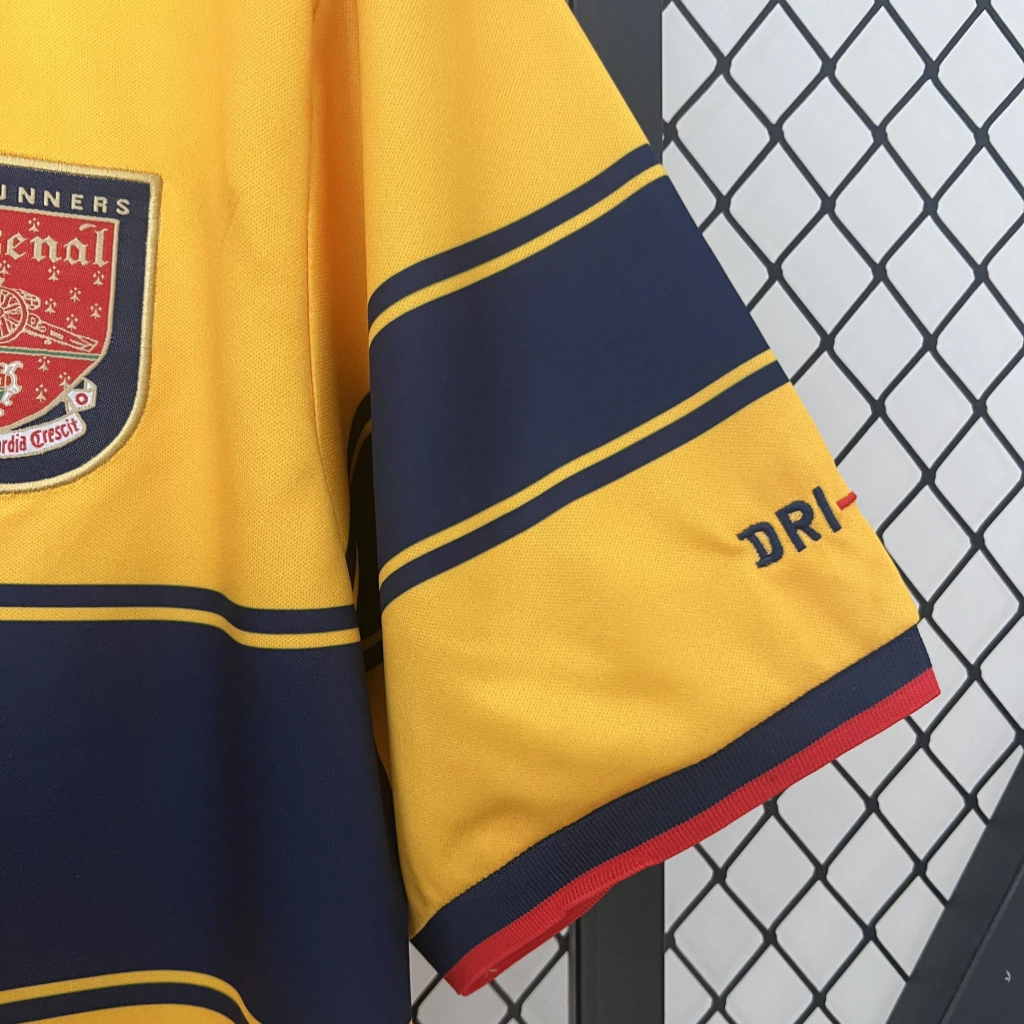 Camisa do Arsenal Retrô 1997-1998 Camisa do Arsenal Retrô 1997-1998