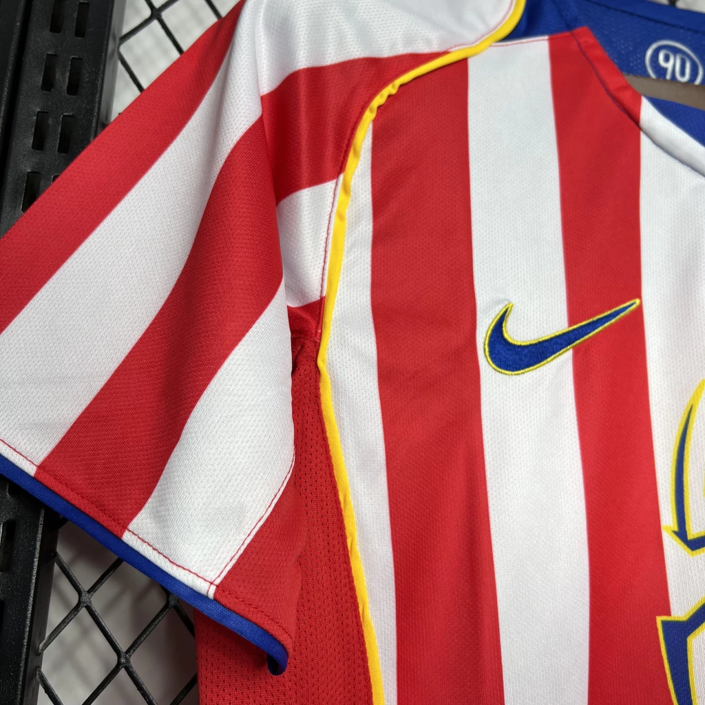 Camisa do Atlético de Madrid Retrô 2004-2005 Camisa do Atlético de Madrid Retrô 2004-2005