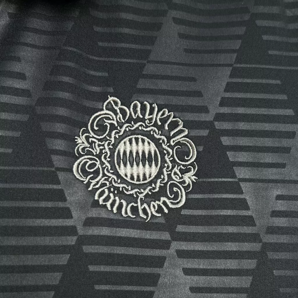 Camisa do Bayern de Munique EE 2024-2025 Camisa do Bayern de Munique EE 2024-2025